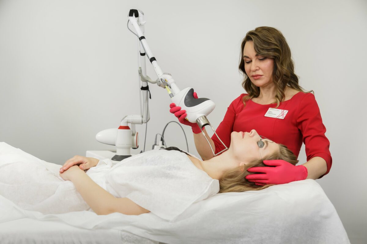 Омоложение лица: самые эффективные процедуры